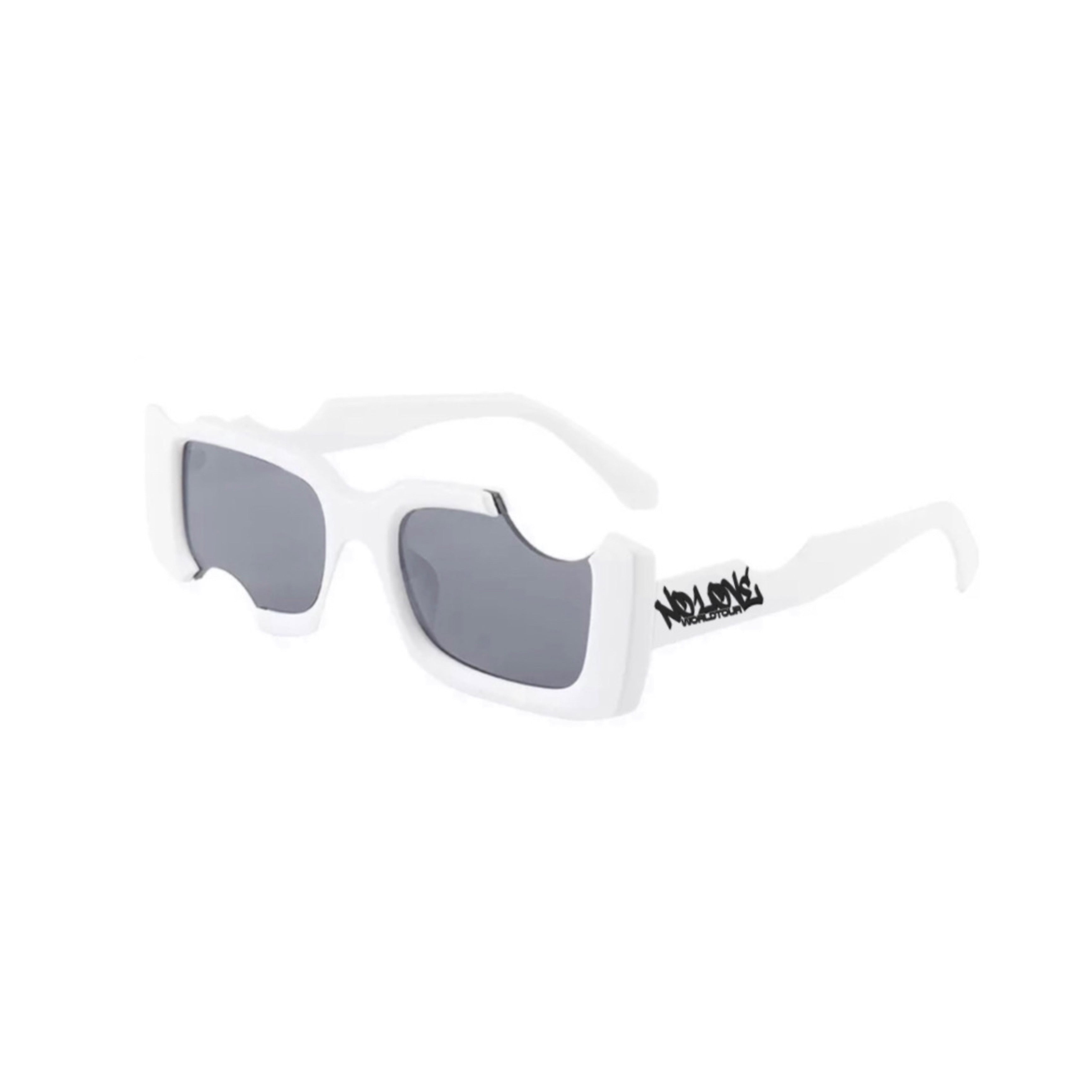 NOLOVE SHADES